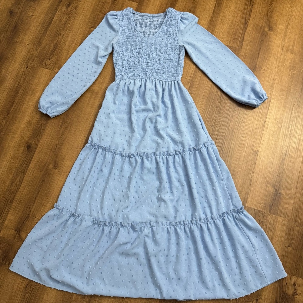 EUC - Zaful - Baby Blue Long Sleeve Maxi Dress with Pockets Size Small